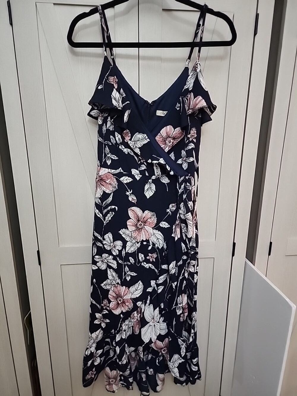 Womens Dress DEX Navy With Hibiscus. FEMININE RUFFLES/ light and airy Size Sm.